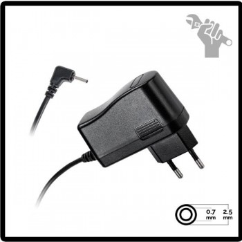 Cargador Tablet GENERICO |  9V / 2A |  ( 2.5 x 0.7mm )  | 18W