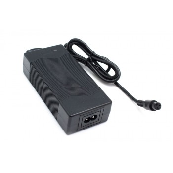 CARGADOR UNIVERSAL PARA PATINES ELÉCTRICOS | 48V / 2A | 96W